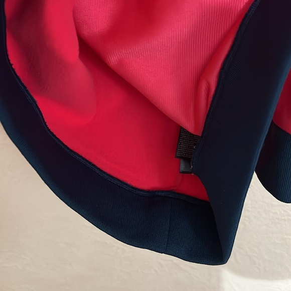 North face water proof ski dress - Picture 8 of 8